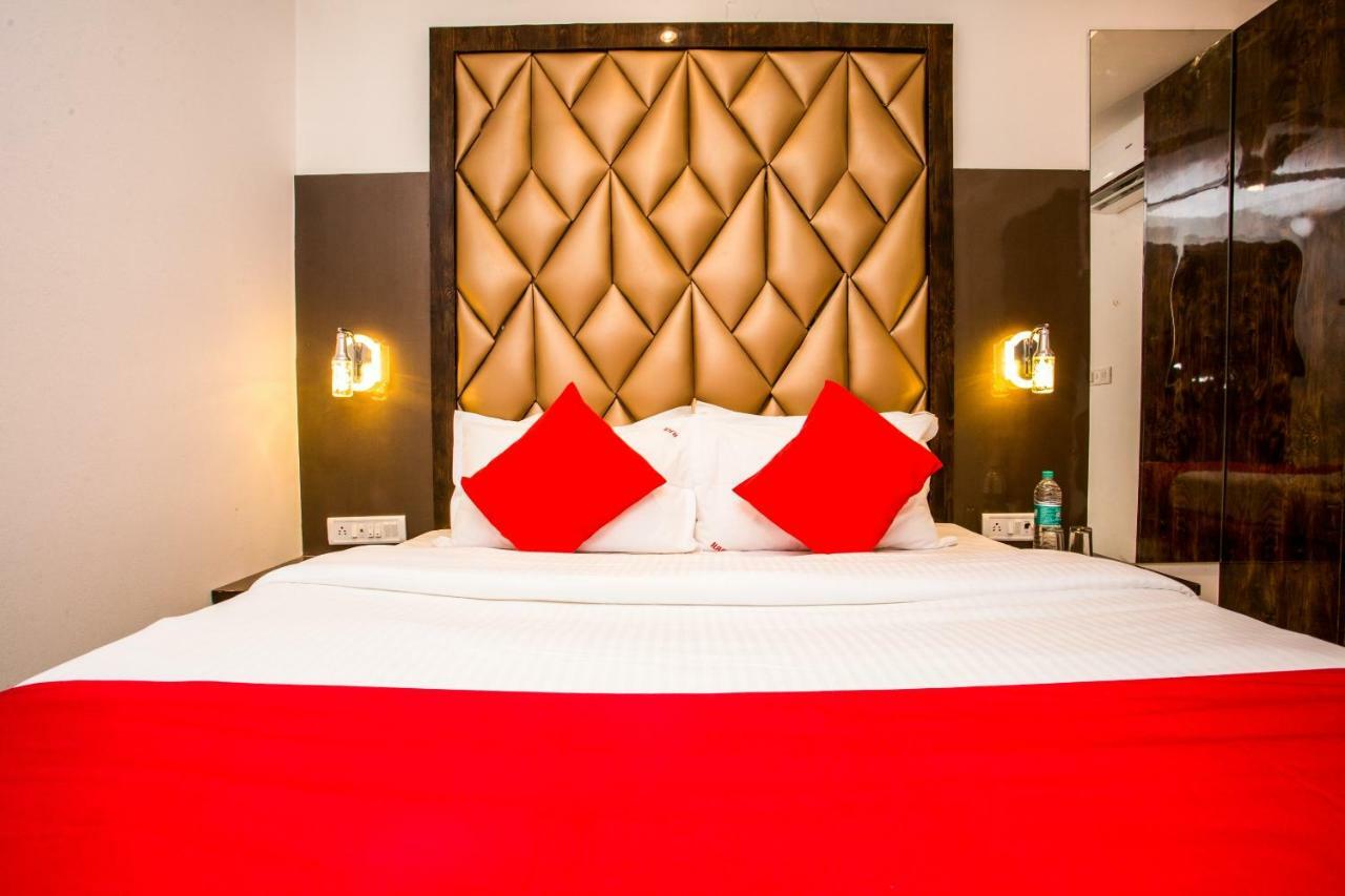 Oyo 37559 Hotel Al Haram Bombay Extérieur photo